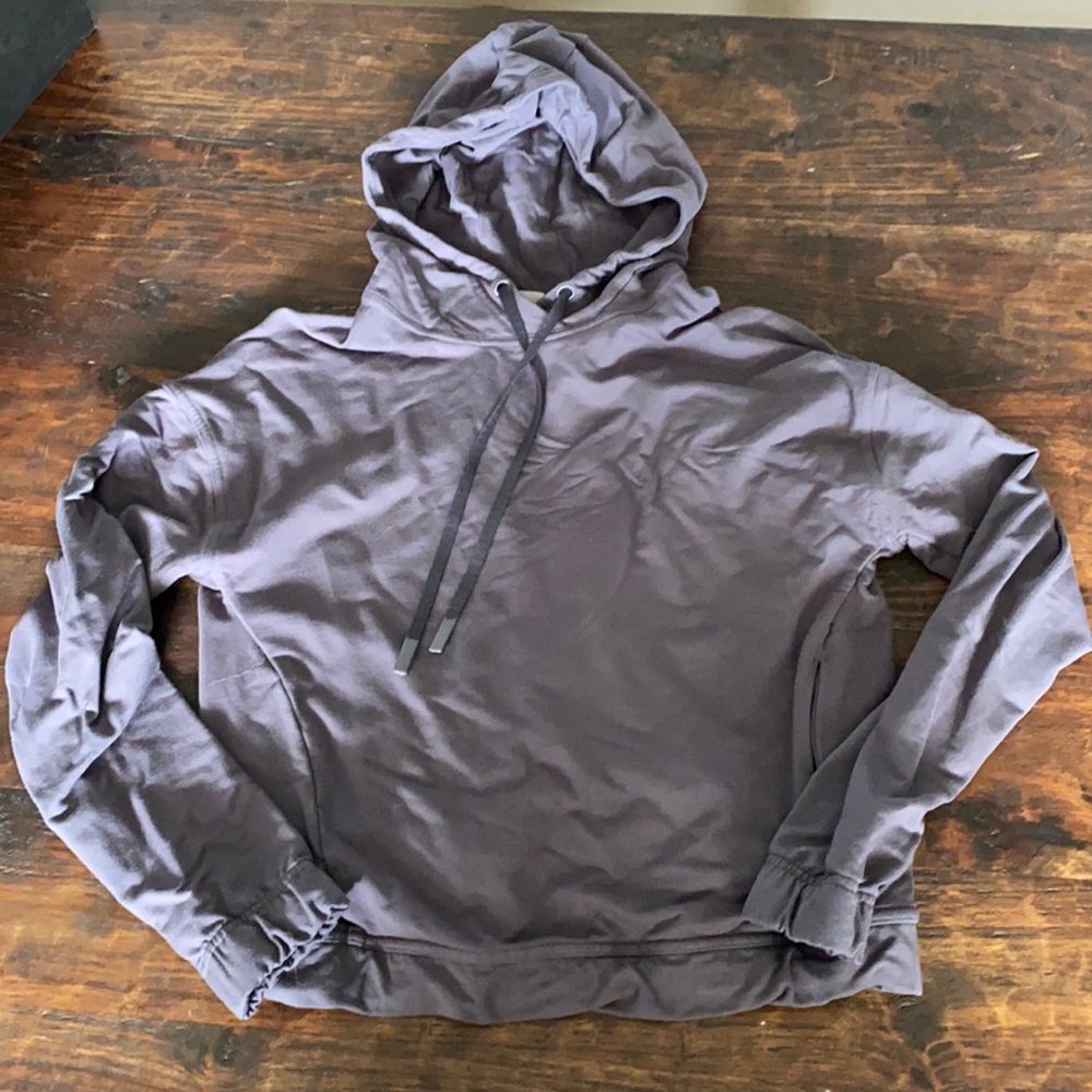 Lululemon sweatshirt